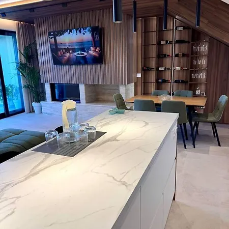 Pearl Pool Luxury Βίλα