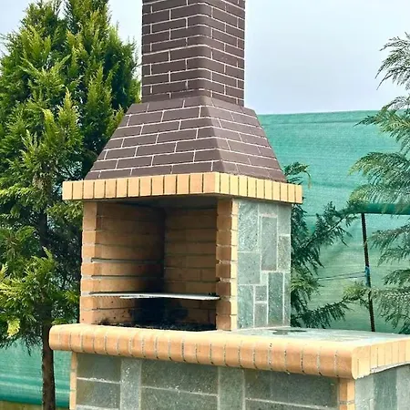 Pearl Pool Luxury Βίλα Golem (Tirana)