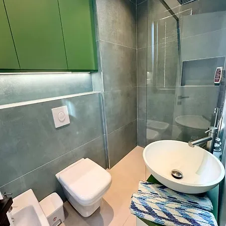 Pearl Pool Luxury * Golem (Tirana)