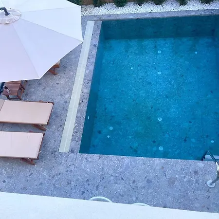 Pearl Pool Luxury * ゴーレム