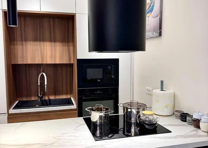 Pearl Pool Luxury * Golem (Tirana)